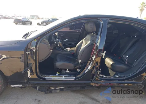 2019 Mercedes-Benz S 560 z USA, uszkodzony, nr VIN WDDUG8DB3KA437985